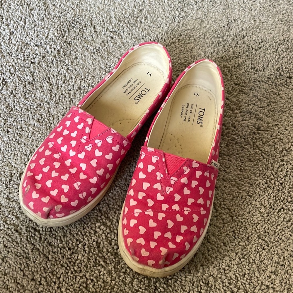 🩷 Pink Heart Tom’s